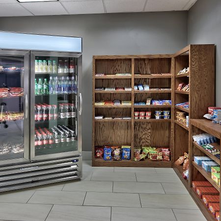 Holiday Inn Express & Suites Portales By Ihg Bagian luar foto