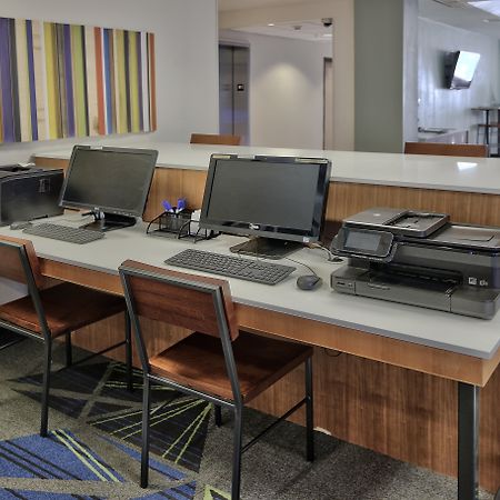 Holiday Inn Express & Suites Portales By Ihg Bagian luar foto