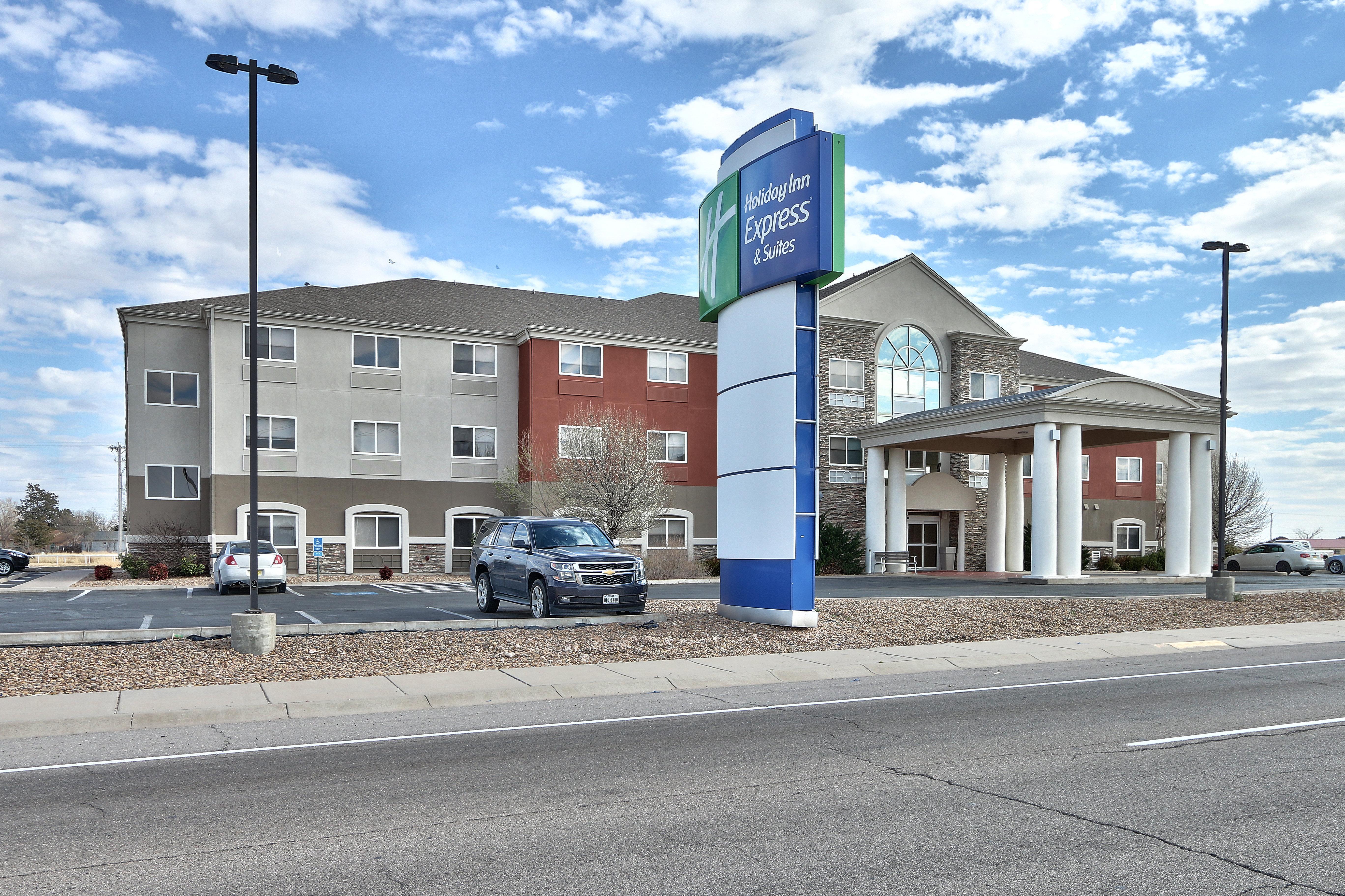 Holiday Inn Express & Suites Portales By Ihg Bagian luar foto