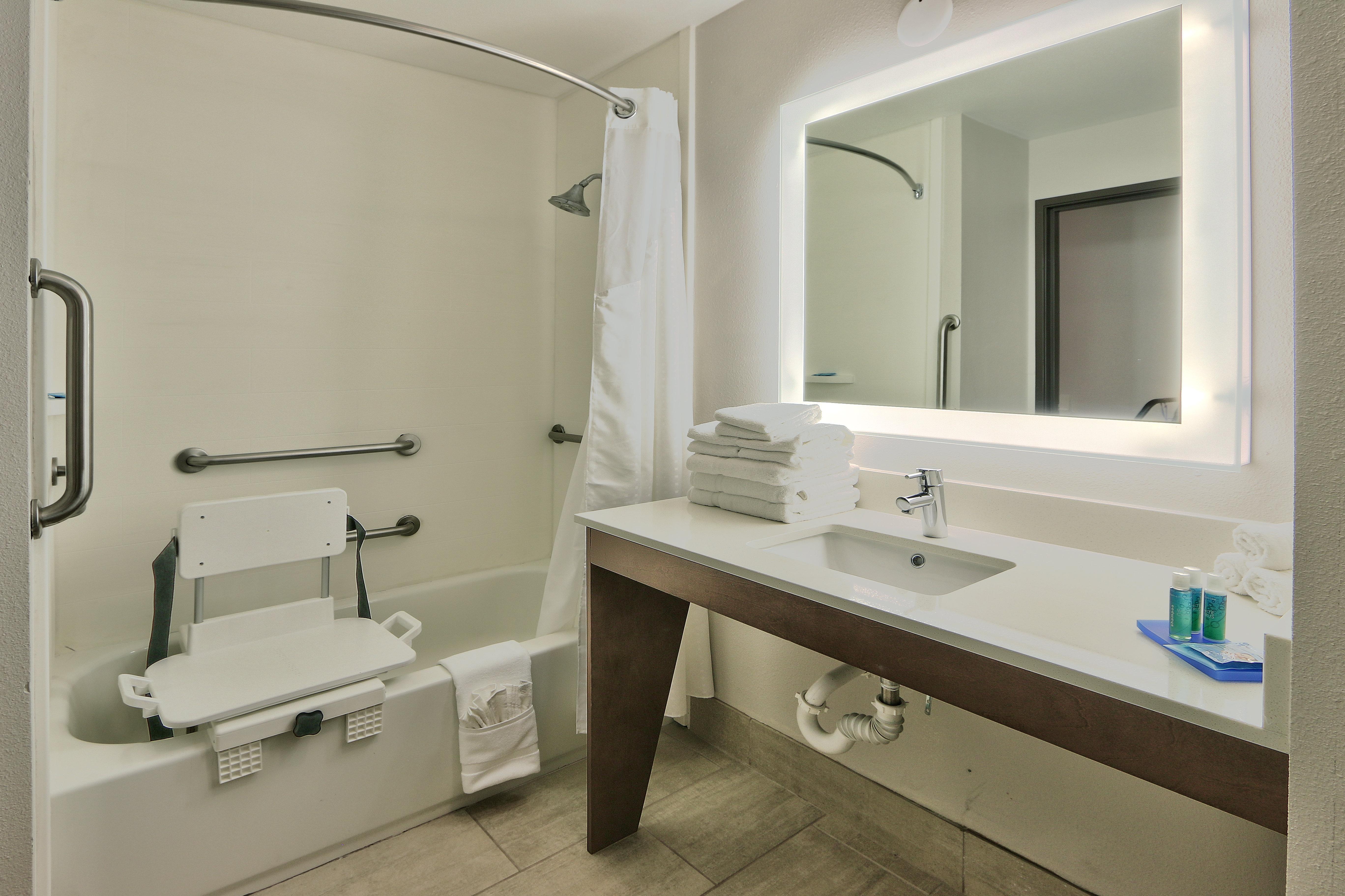 Holiday Inn Express & Suites Portales By Ihg Bagian luar foto