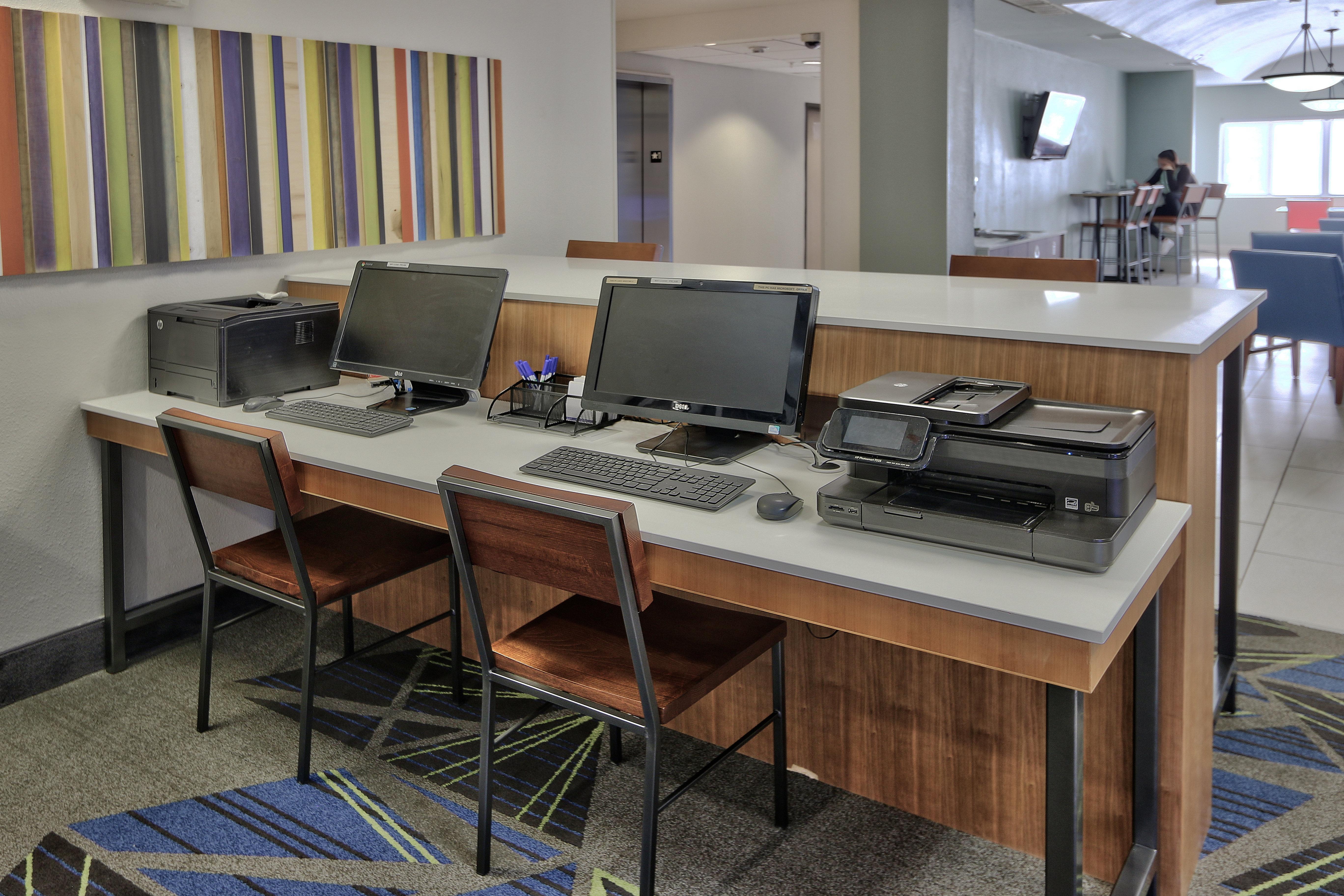 Holiday Inn Express & Suites Portales By Ihg Bagian luar foto