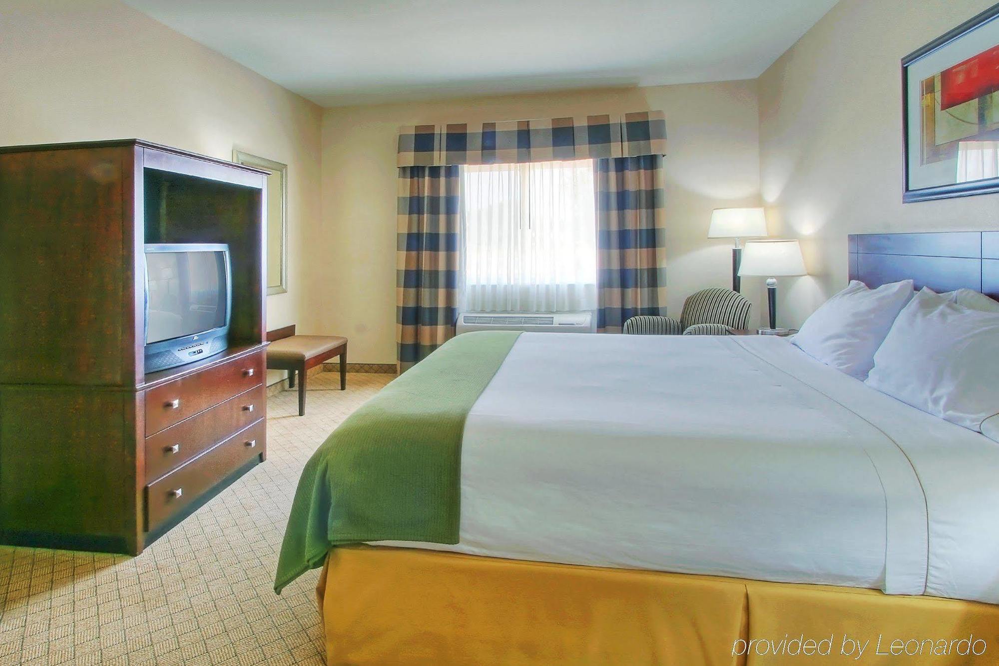 Holiday Inn Express & Suites Portales By Ihg Ruang foto