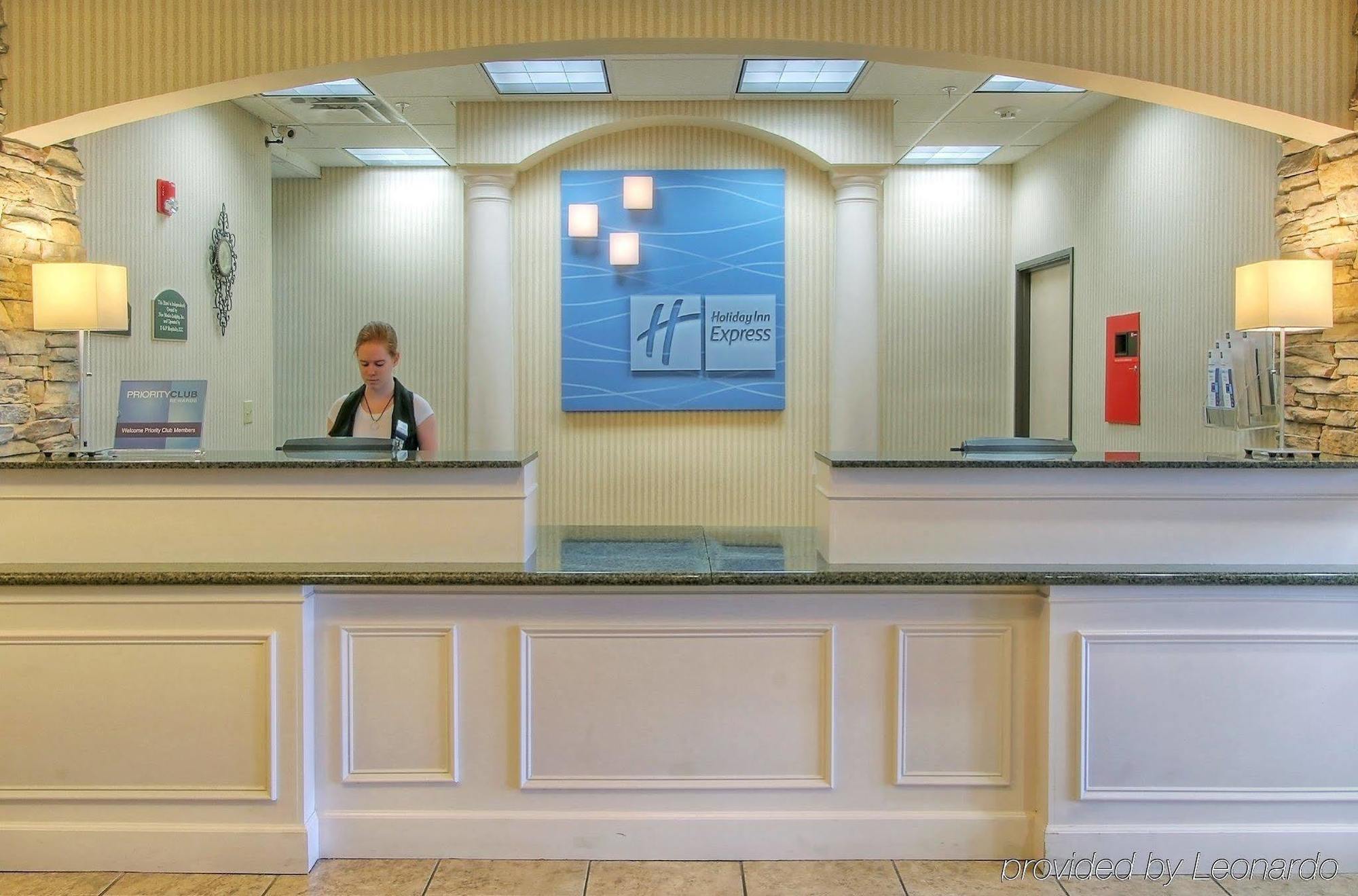 Holiday Inn Express & Suites Portales By Ihg Bagian luar foto